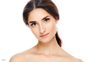 Woman thin lips 300x210